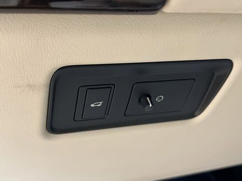 Used 2019 Land Rover Range Rover HSE image 27