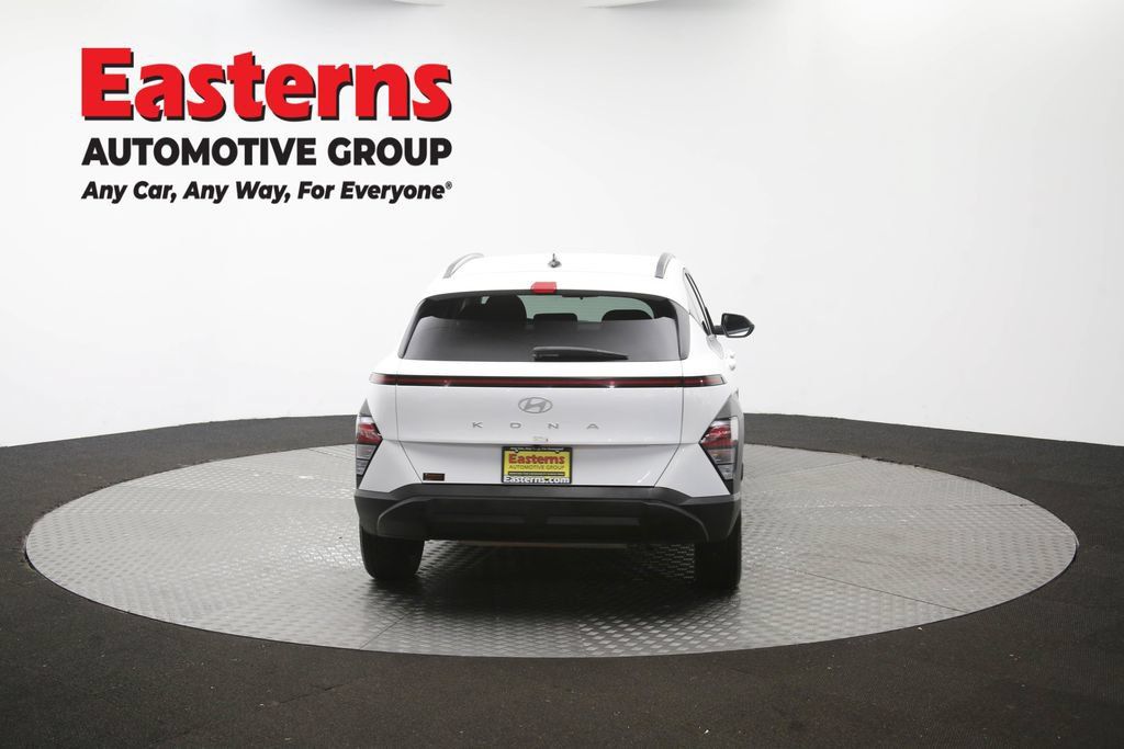 Used 2025 Hyundai Kona SEL FWD image 40