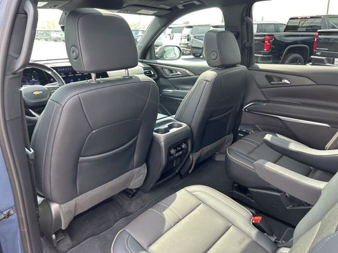 Used 2025 Chevrolet Traverse High Country FWD image 47