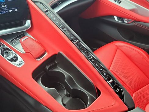 Used 2021 Chevrolet Corvette Stingray Preferred Conv w/ 2LT image 32