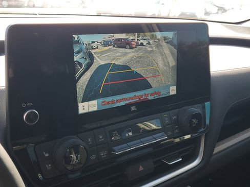 Certified 2025 Toyota Grand Highlander AWD Hybrid image 34