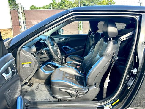 Used 2013 Hyundai Veloster Turbo w/ Ultimate Pkg image 9