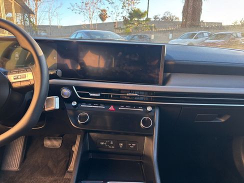 Used 2025 Hyundai Sonata SEL image 18