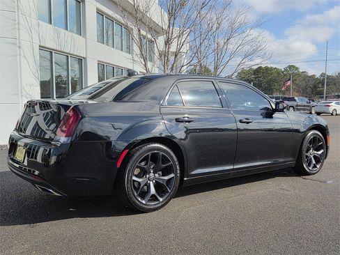 Used 2021 Chrysler 300 S image 4