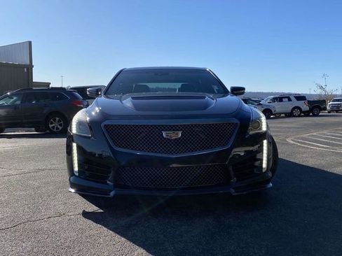 Used 2017 Cadillac CTS V w/ Luxury Package image 8
