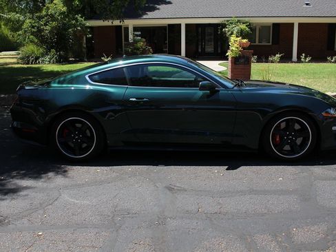 Used 2019 Ford Mustang Bullitt RWD image 3