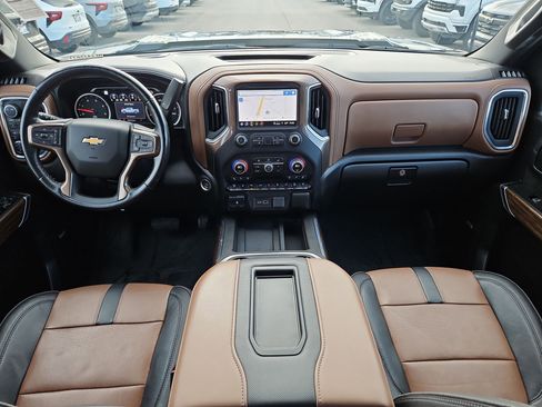 Used 2022 Chevrolet Silverado 3500 High Country w/ Safety Package II image 28