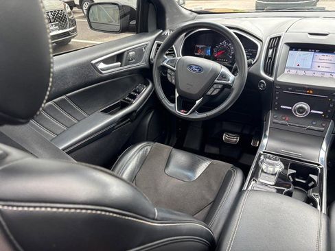 Used 2019 Ford Edge ST w/ Equipment Group 401A AWD/4WD image 13