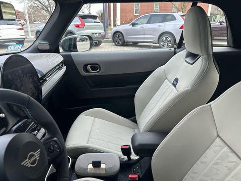 Used 2025 MINI Cooper S image 2