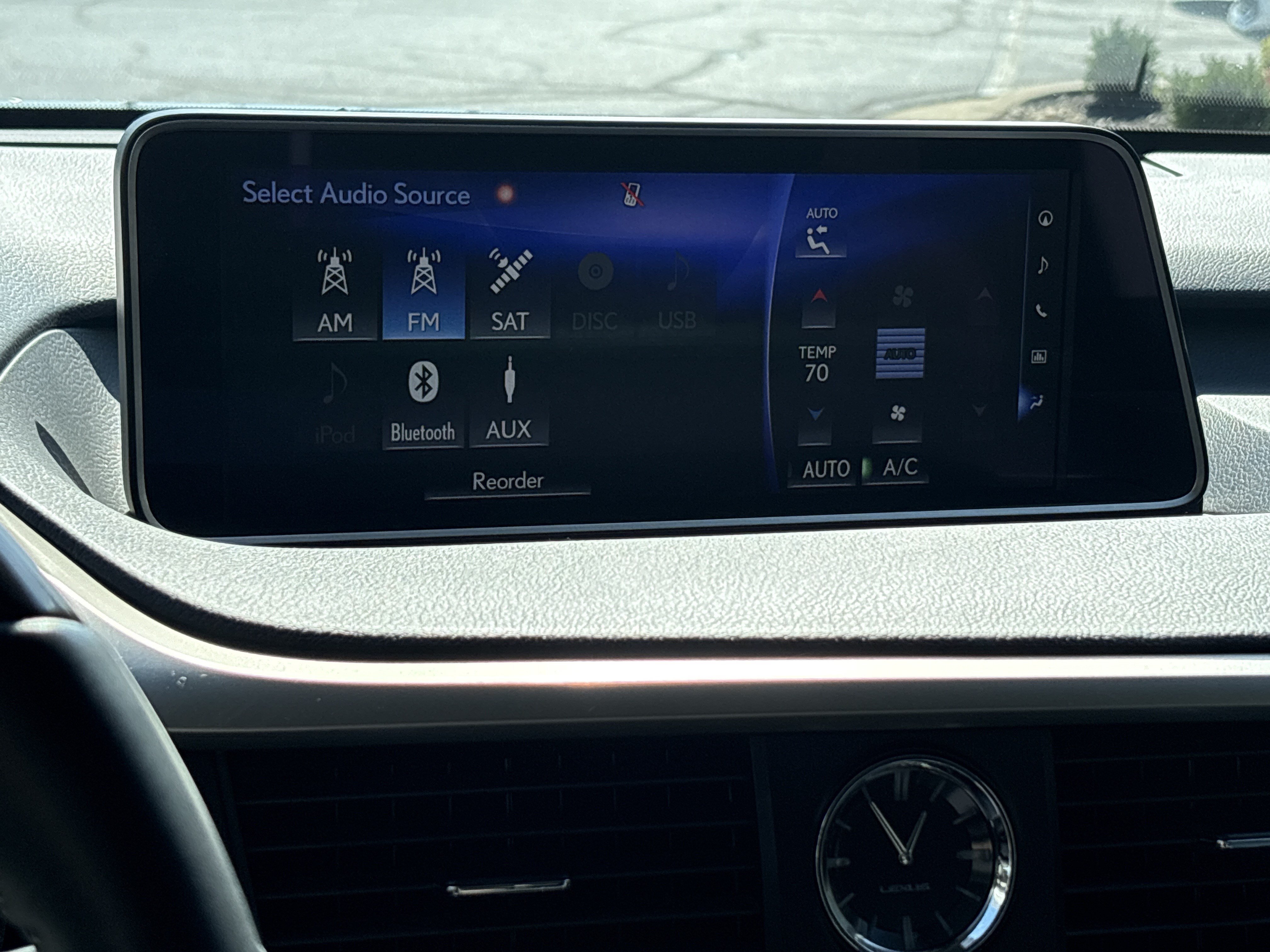 Used 2018 Lexus RX 350 AWD w/ Luxury Package image 3