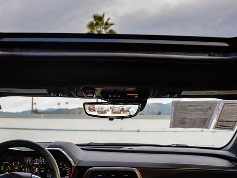 Used 2020 Chevrolet Camaro ZL1 image 17