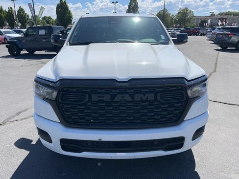 Used 2026 RAM 1500 Big Horn AWD/4WD image 4