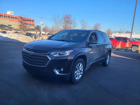 Used 2020 Chevrolet Traverse LT image 7
