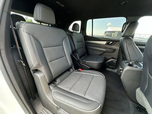 Used 2026 Buick Enclave Preferred FWD image 26