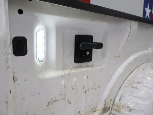 Used 2017 Ford F350 Lariat w/ Lariat Value Package AWD/4WD image 31