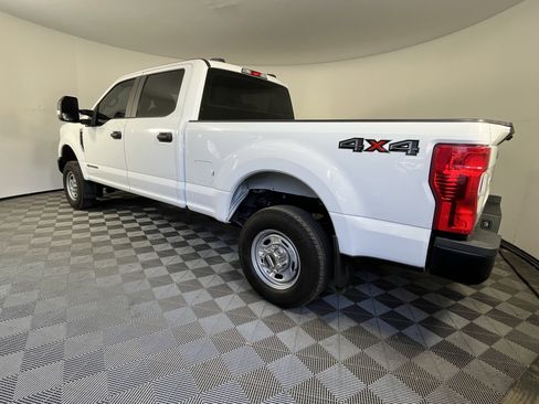 Used 2020 Ford F350 XL w/ Power Equipment Group AWD/4WD image 3