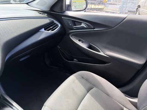 Used 2022 Chevrolet Malibu LT FWD image 25