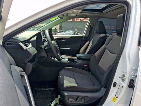 Certified 2023 Toyota RAV4 XLE w/ Convenience Package AWD/4WD image 9