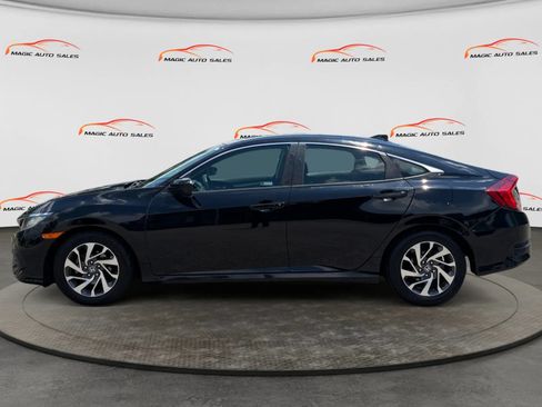 Used 2018 Honda Civic EX image 7