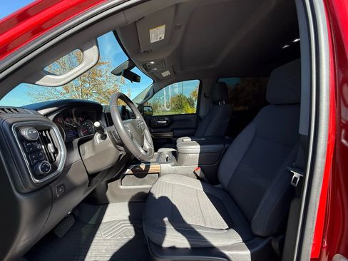 Used 2021 Chevrolet Silverado 1500 LT Trail Boss AWD/4WD image 11