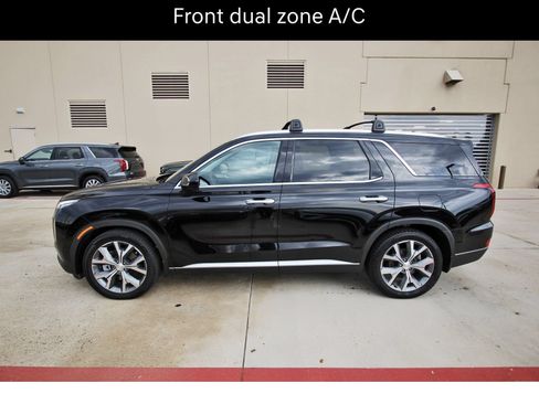 Used 2022 Hyundai Palisade SEL w/ Premium Package AWD/4WD image 5