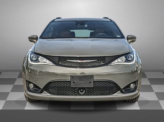 Used 2020 Chrysler Pacifica Limited w/ Quick Order Package 27H Red S video 2