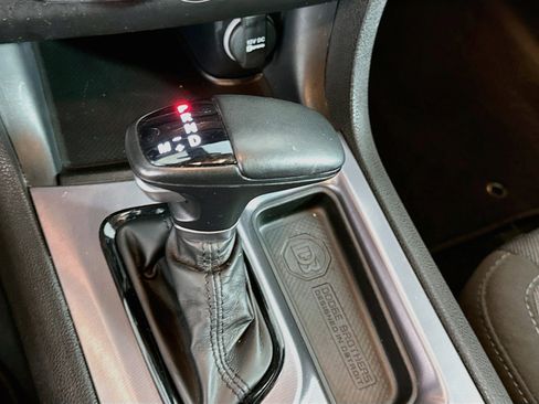 Used 2020 Dodge Charger SXT w/ Blacktop Package RWD image 25