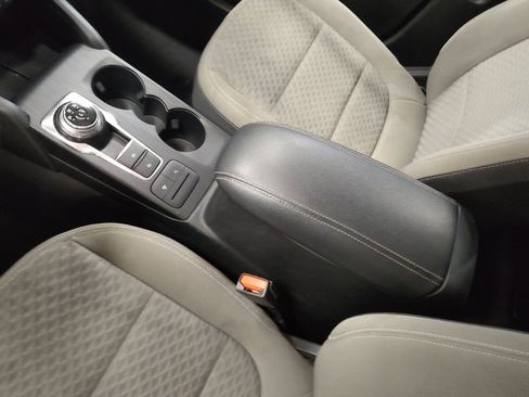 Used 2021 Ford Escape SE w/ SE Sport Appearance Package FWD image 26