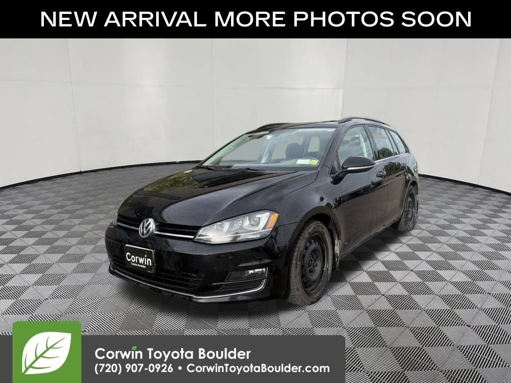 Used 2016 Volkswagen Golf SE w/ Lighting Package FWD image 3