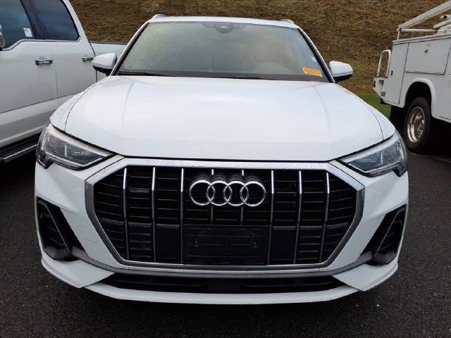 Used 2025 Audi Q3 2.0T Premium AWD/4WD image 12