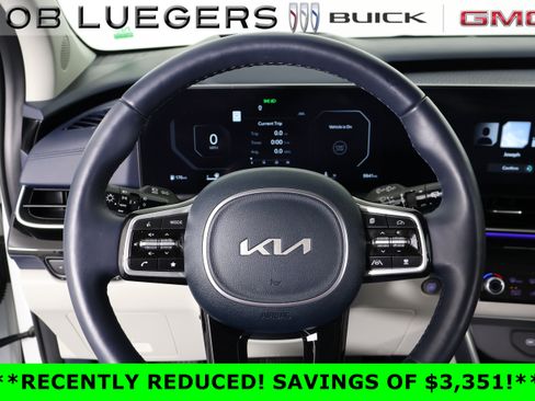 Used 2025 Kia Carnival SX Prestige FWD image 28