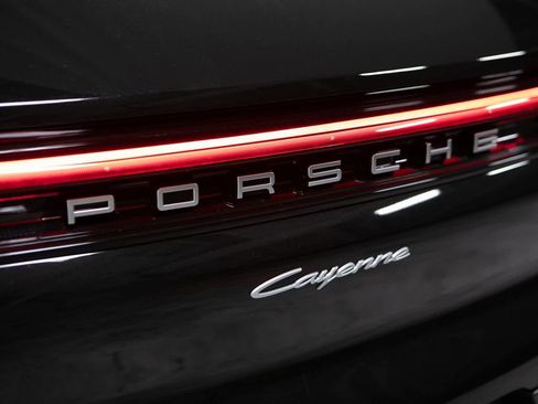 New 2026 Porsche Cayenne image 36