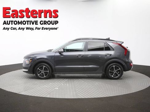Used 2025 Kia Niro LX FWD image 58