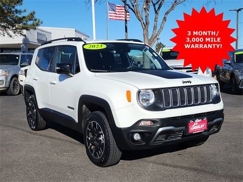 Used 2023 Jeep Renegade Latitude image 1
