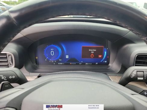 Used 2020 Ford Explorer Platinum w/ Premium Technology Package AWD/4WD image 26