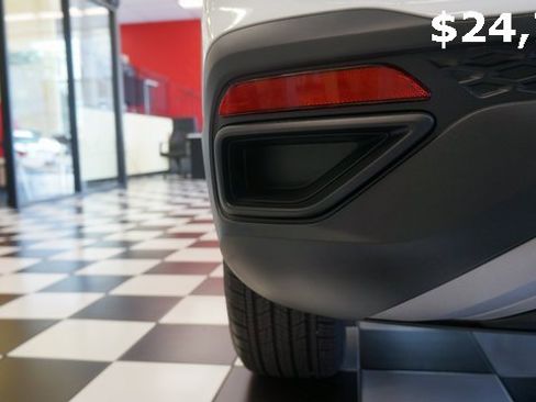 Certified 2025 Volkswagen Taos S image 83