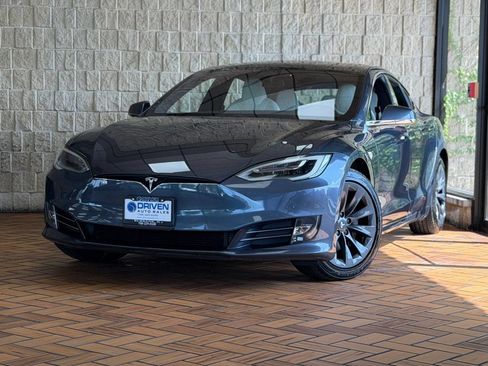 Used 2020 Tesla Model S Long Range Plus AWD/4WD image 2