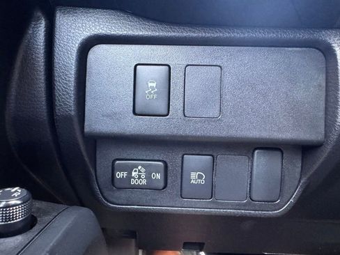 Used 2023 Toyota Tacoma SR AWD/4WD image 30