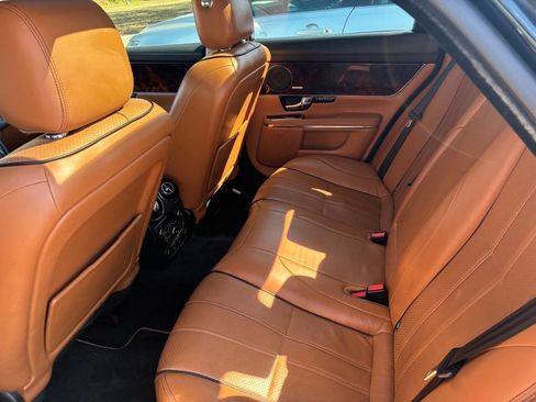 Used 2012 Jaguar XJ Supercharged image 7