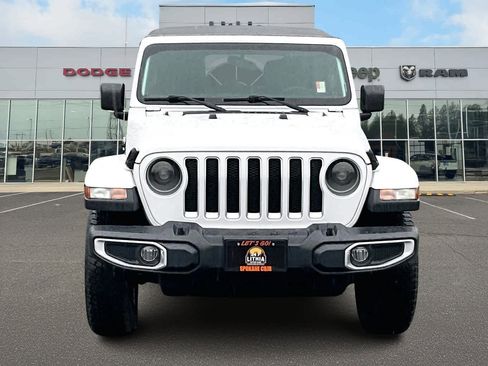 Used 2019 Jeep Wrangler Unlimited Sahara w/ Cold Weather Group image 6