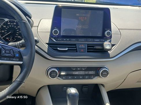 Used 2020 Nissan Altima 2.5 SV FWD image 27
