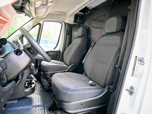 Used 2025 RAM ProMaster 2500 w/ U-Haul Equipment Group FWD image 16