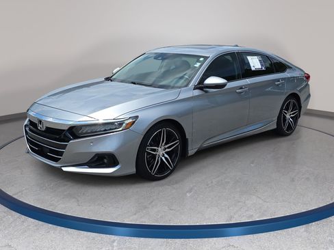 Used 2021 Honda Accord Touring image 1