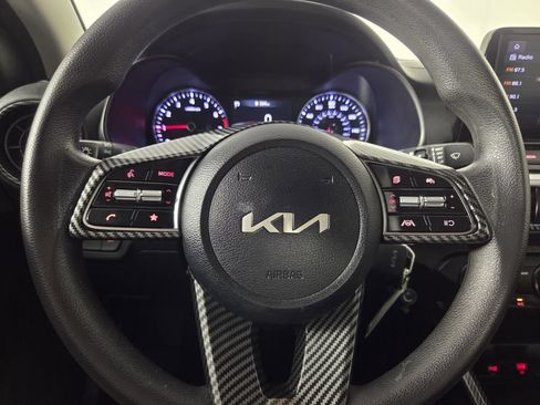 Used 2024 Kia Forte LXS FWD image 16