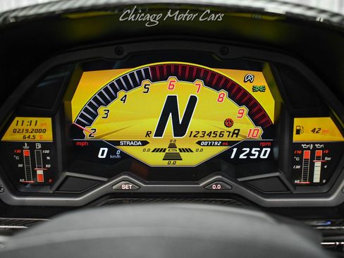 Used 2016 Lamborghini Aventador LP 750-4 Superveloce image 10