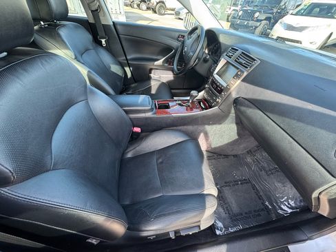 Used 2008 Lexus IS 250 image 9