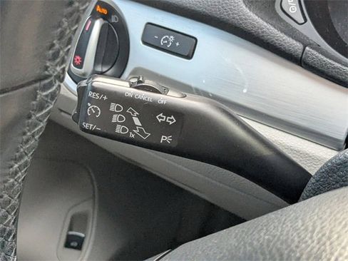 Used 2013 Volkswagen Passat 2.5 SE image 23