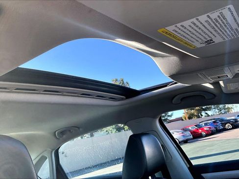 Used 2021 Volkswagen Passat 2.0T SE image 16