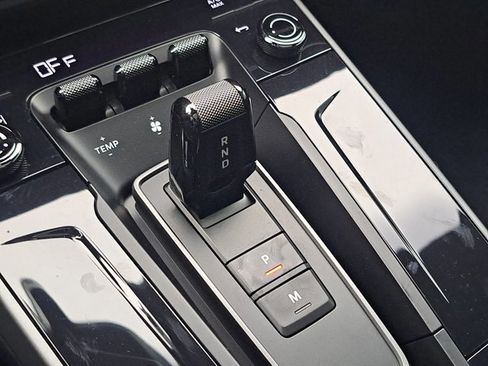 Certified 2025 Porsche 911 Carrera image 31