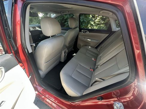 Used 2015 Nissan Sentra SL w/ SL Premium Package FWD image 49